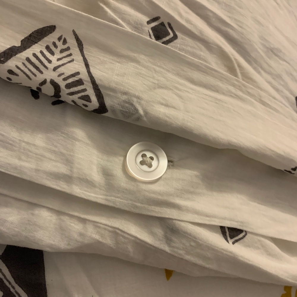 Anthropologie full duvet and two matching shams - Picture 5 of 9